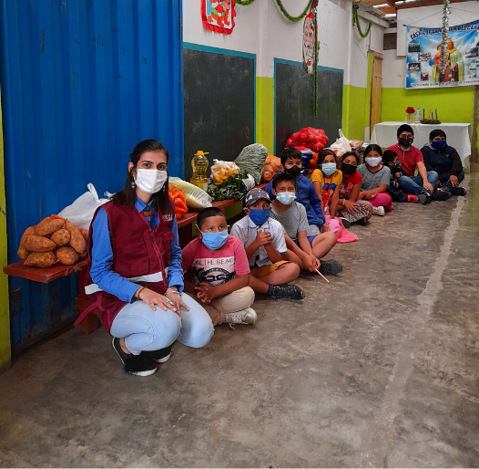 Entrega de viveres y alimentos